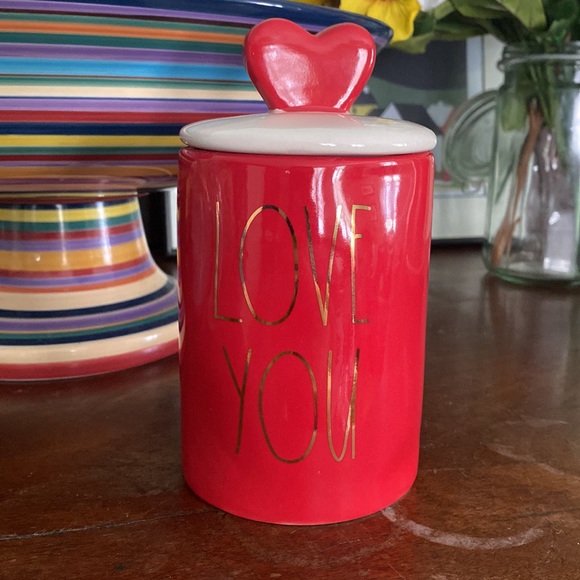 Rae Dunn ‘Love You’ Rose Ganache Scented Candle w/ Removable Heart Lid - Picture 9 of 9